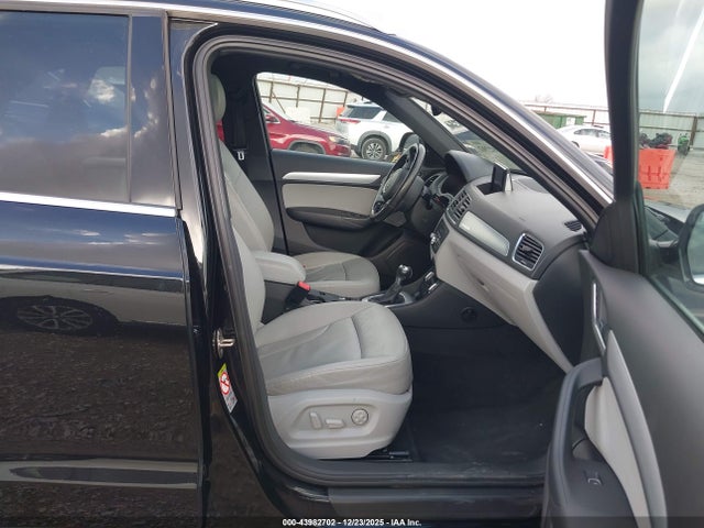 2015 AUDI Q3 WA1EFCFS8FR011227 Photo 4