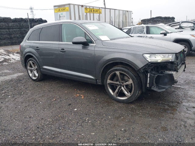 2019 AUDI Q7 WA1VAAF73KD025185 Photo 0