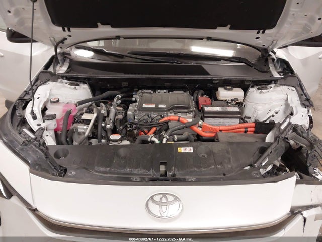Toyota BZ4X XLE 2024 JTMABACA8RA078042 Image 10