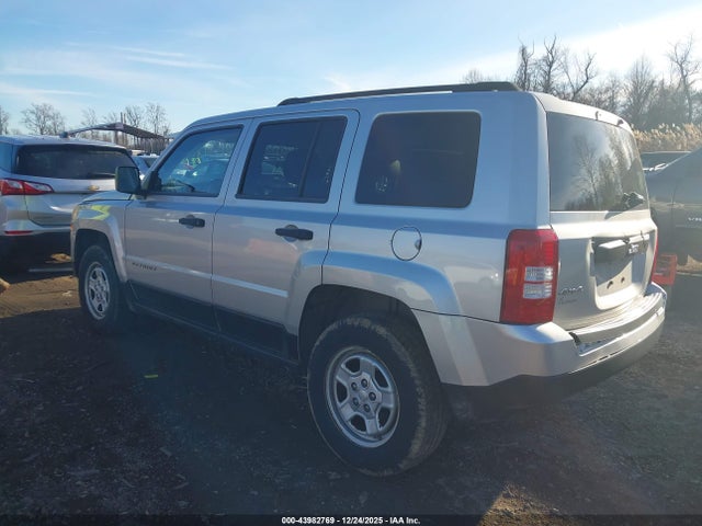 2012 JEEP PATRIOT 1C4NJRBB9CD559064 Photo 2