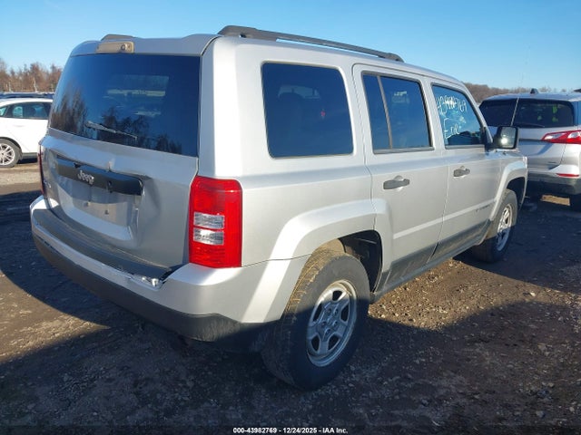 2012 JEEP PATRIOT 1C4NJRBB9CD559064 Photo 3