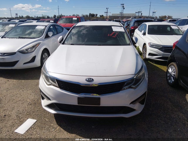 5XXGT4L39KG305050 KIA Optima Lx