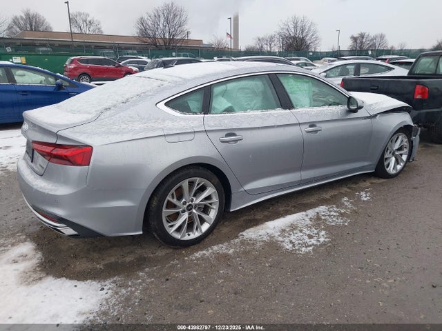2024 AUDI A5 SPORTBACK WAUABCF50RA066457 Photo 3