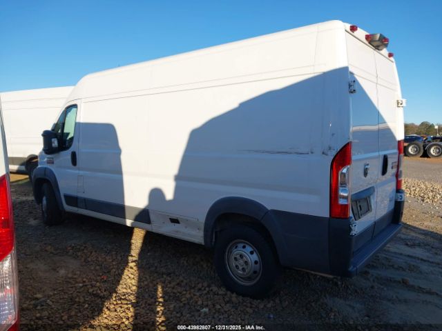 2018 RAM PROMASTER 2500 3C6TRVDG4JE148921 Photo 2