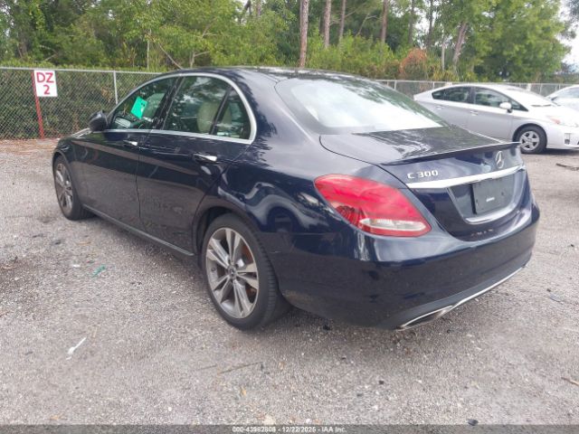2018 MERCEDES-BENZ C 300 55SWF4JB0JU262733 Photo 2