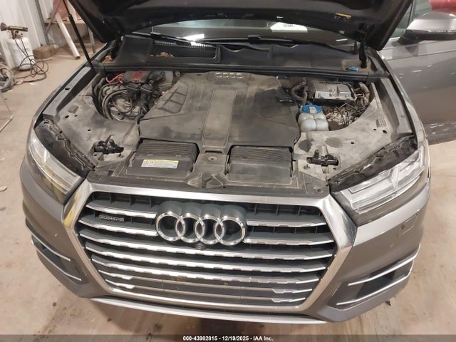 2017 AUDI Q7 WA1VAAF74HD002328 Photo 9
