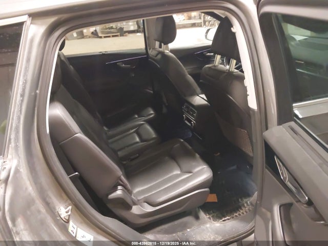 2017 AUDI Q7 WA1VAAF74HD002328 Photo 7