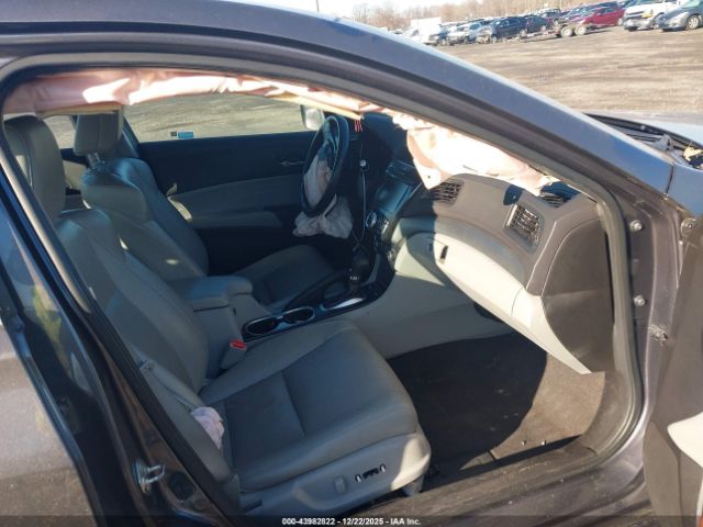 2017 ACURA ILX 19UDE2F7XHA006897 Photo 4