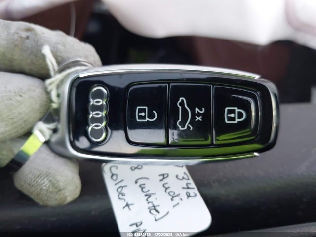 2021 AUDI Q8 WA1EVAF19MD003520 Photo 10