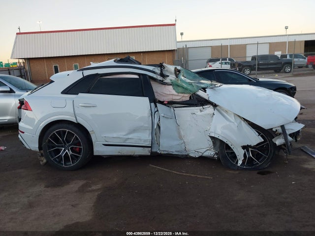 Продаж на аукціоні авто 2021 Audi Q8 Premium Plus 55 Tfsi Quattro Tiptronic, vin: WA1EVAF19MD003520, номер лоту: 43982859