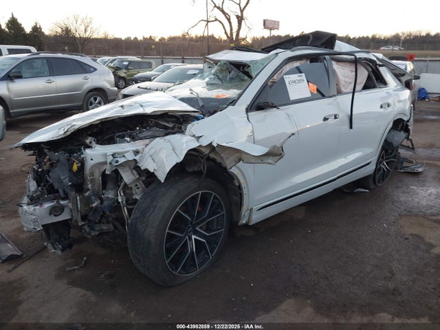 2021 AUDI Q8 WA1EVAF19MD003520 Photo 1