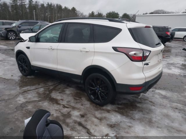 2017 FORD ESCAPE 1FMCU9JD0HUC36784 Photo 2