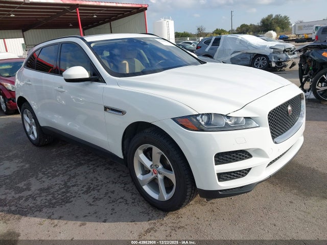 2017 JAGUAR F-PACE SADCJ2BV5HA885823 Photo 0