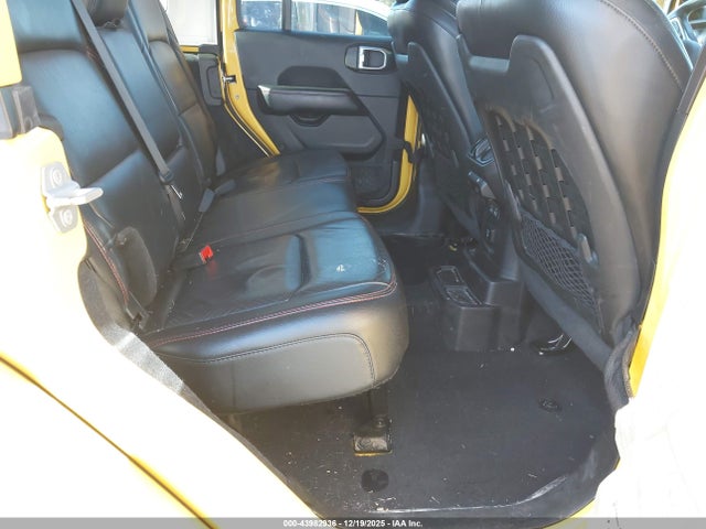 1C4HJXFG8JW314670 Jeep Wrangler Unlimited Rubicon 4x4