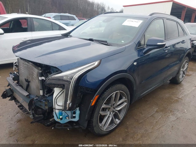 2019 CADILLAC XT4 1GYFZFR44KF212046 Photo 1
