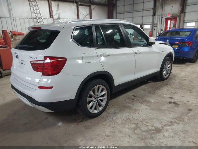 2017 BMW X3 5UXWX9C38H0W69417 Photo 3