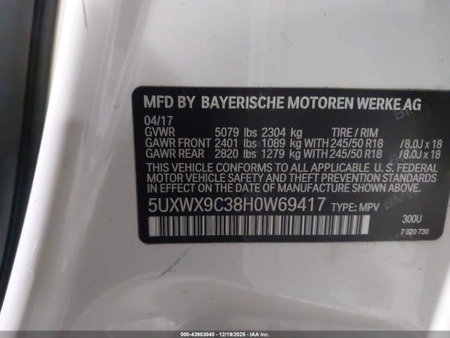 2017 BMW X3 5UXWX9C38H0W69417 Photo 8
