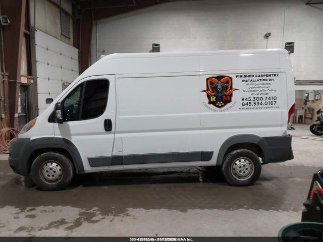 43983045 :رقم المزاد ، 3C6TRVCG6JE112648 vin ، 2018 Ram Promaster 2500 High Roof 136 Wb مزاد بيع