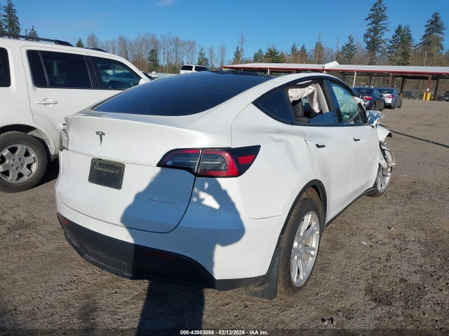 Продаж на аукціоні авто 2022 Tesla Model Y Long Range Dual Motor All-wheel Drive, vin: 7SAYGDEEXNF320917, номер лоту: 43983098