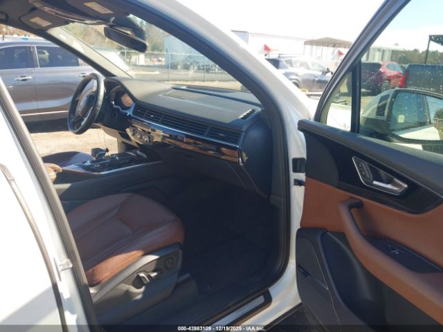 2018 AUDI Q7 WA1LAAF74JD011396 Photo 4
