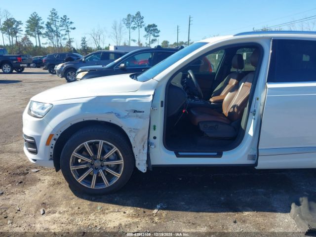 2018 AUDI Q7 WA1LAAF74JD011396 Photo 5