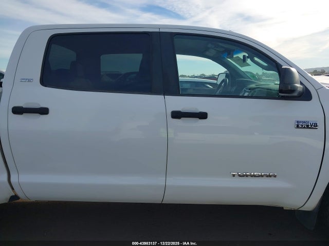 5TFDW5F18FX436270 Toyota Tundra Sr5 5.7l V8