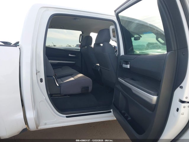 5TFDW5F18FX436270 Toyota Tundra Sr5 5.7l V8