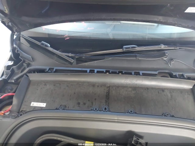 2024 TESLA MODEL Y 7SAYGAEE6RF090104 Photo 9