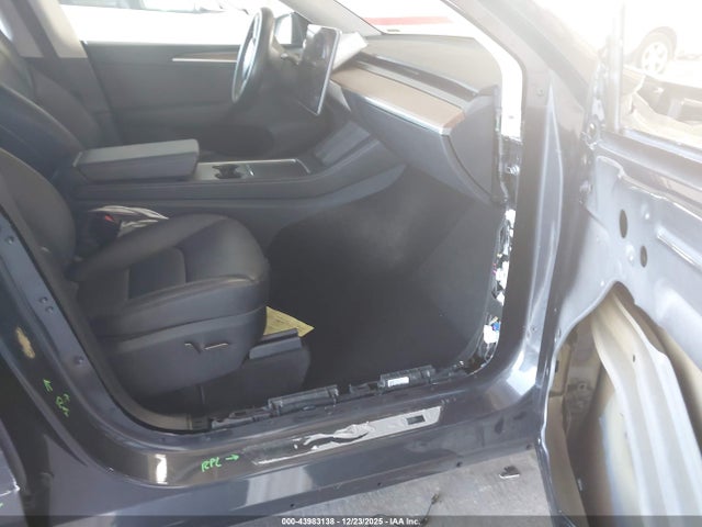 2024 TESLA MODEL Y 7SAYGAEE6RF090104 Photo 4