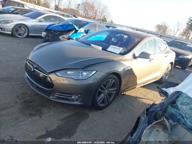 2016 TESLA MODEL S 5YJSA1E10GF127971 Photo 1