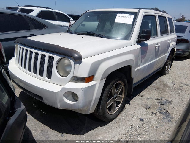 43983142 :رقم المزاد ، 1J4NF2GB7AD503620 vin ، 2010 Jeep Patriot Sport مزاد بيع