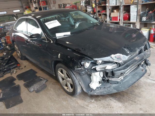 2013 VOLKSWAGEN PASSAT 1VWBP7A31DC098365