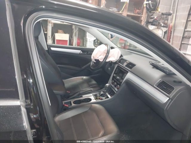 2013 VOLKSWAGEN PASSAT 1VWBP7A31DC098365 Photo 4