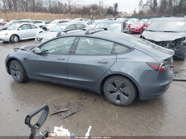 Tesla Model 3 Long Range Dual Motor All-wheel Drive 2022 5YJ3E1EB7NF251430 Image 14