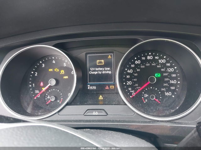 Aukcja sprzedaży 2018 Volkswagen Tiguan 2.0t S, vin: 3VV1B7AXXJM091572, numer aukcji: 43983164