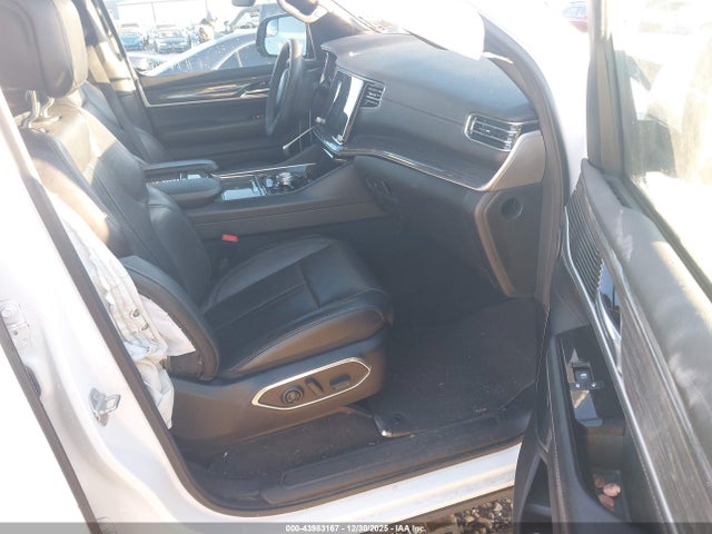 2022 JEEP WAGONEER 1C4SJUDT7NS160812 Photo 4