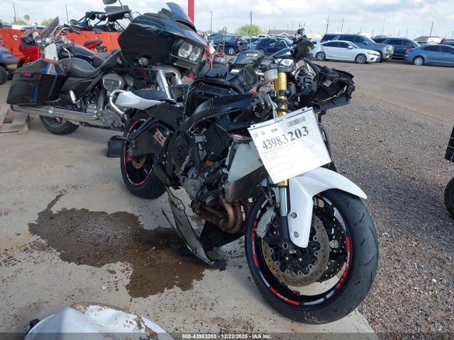 2019 SUZUKI GSX-R750 JS1GR7MAXK7100384