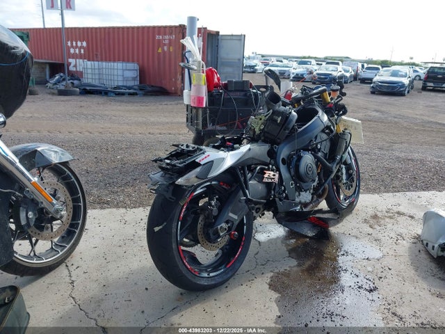 2019 SUZUKI GSX-R750 JS1GR7MAXK7100384 Photo 3