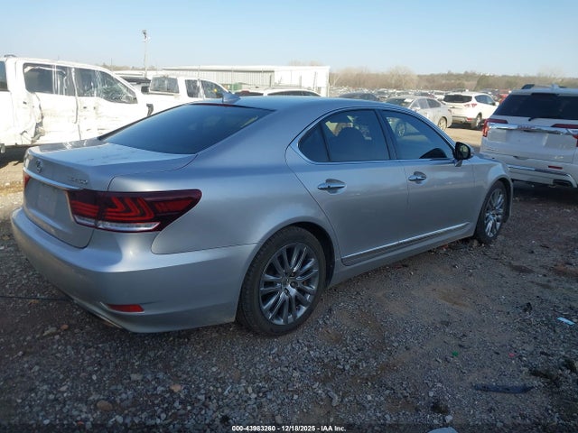 2016 LEXUS LS 460 JTHBL5EF6G5139846 Photo 3