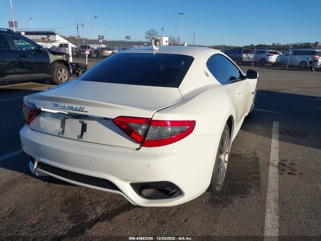 2018 MASERATI GRANTURISMO ZAM45VLA1J0271263 Photo 3