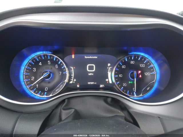 43983326 :رقم المزاد ، 2C4RC1EG5JR204181 vin ، 2018 Chrysler Pacifica Touring L Plus مزاد بيع