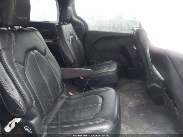 43983326 :رقم المزاد ، 2C4RC1EG5JR204181 vin ، 2018 Chrysler Pacifica Touring L Plus مزاد بيع