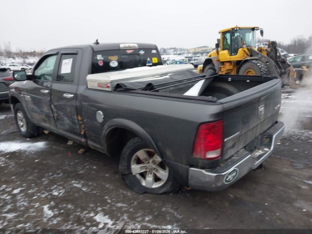 2016 RAM 1500 1C6RR7GT3GS266687 Photo 2