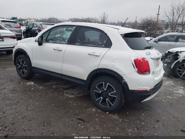 2016 FIAT 500X ZFBCFYBT6GP353526 Photo 2