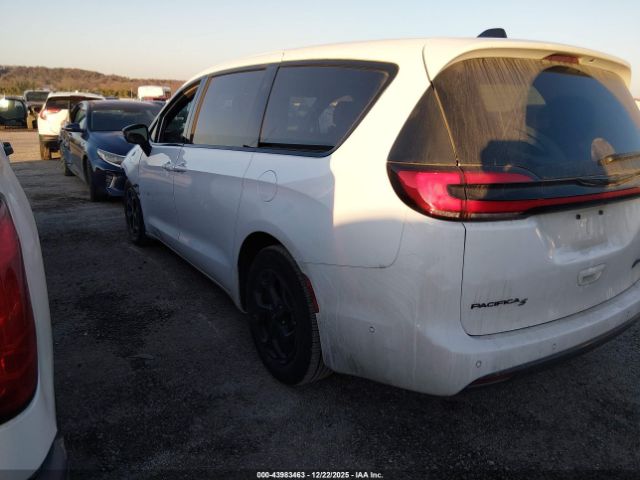 2024 CHRYSLER PACIFICA HYBRID 2C4RC1S78RR160984 Photo 2