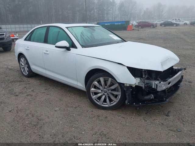 2017 AUDI A4 WAUGMAF46HN071928 Photo 0