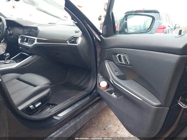 Продаж на аукціоні авто 2022 Bmw 330i Xdrive, vin: 3MW5R7J02N8C32306, номер лоту: 43983551