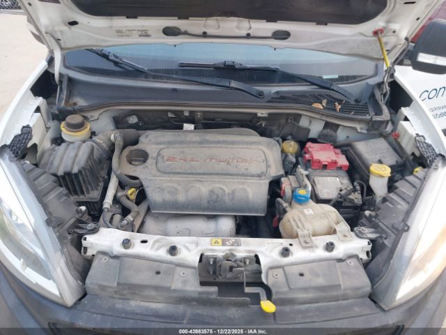 2019 RAM PROMASTER CITY ZFBHRFAB2K6N88319 Photo 9