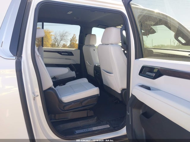 Chevrolet Suburban 2wd Premier 2025 1GNS5FRD8SR369388 Image 8