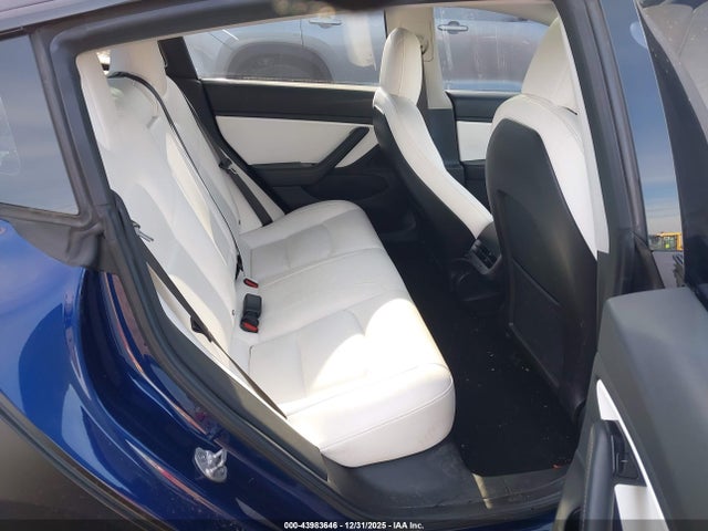 2018 TESLA MODEL 3 5YJ3E1EB1JF097680 Photo 7